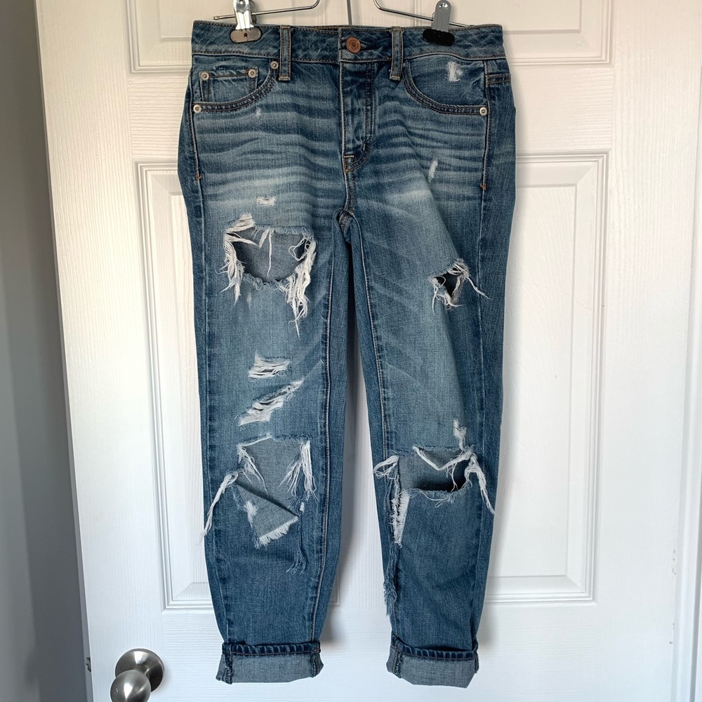 American Eagle Boy Crop Ripped Jeans